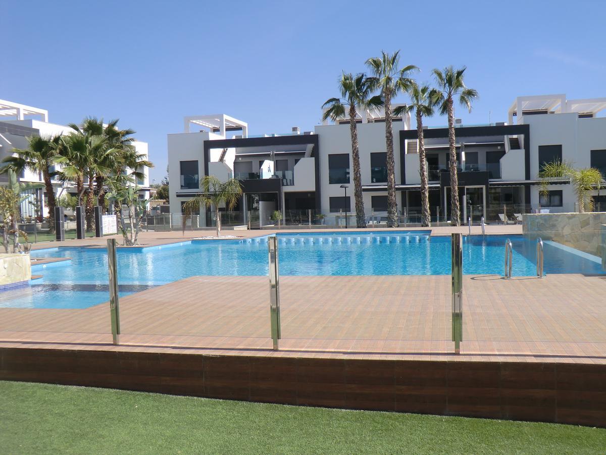 Casas Holiday - Oasis Beach オリウエラ エクステリア 写真